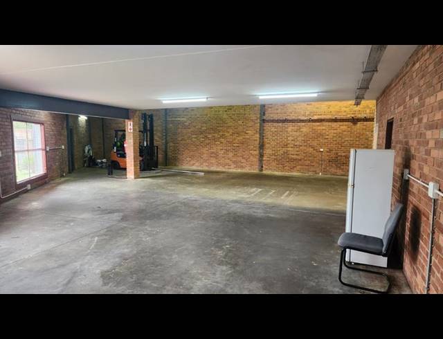 INDUSTRIAL PROPERTY TO RENT IN ROOIHUISKRAAL